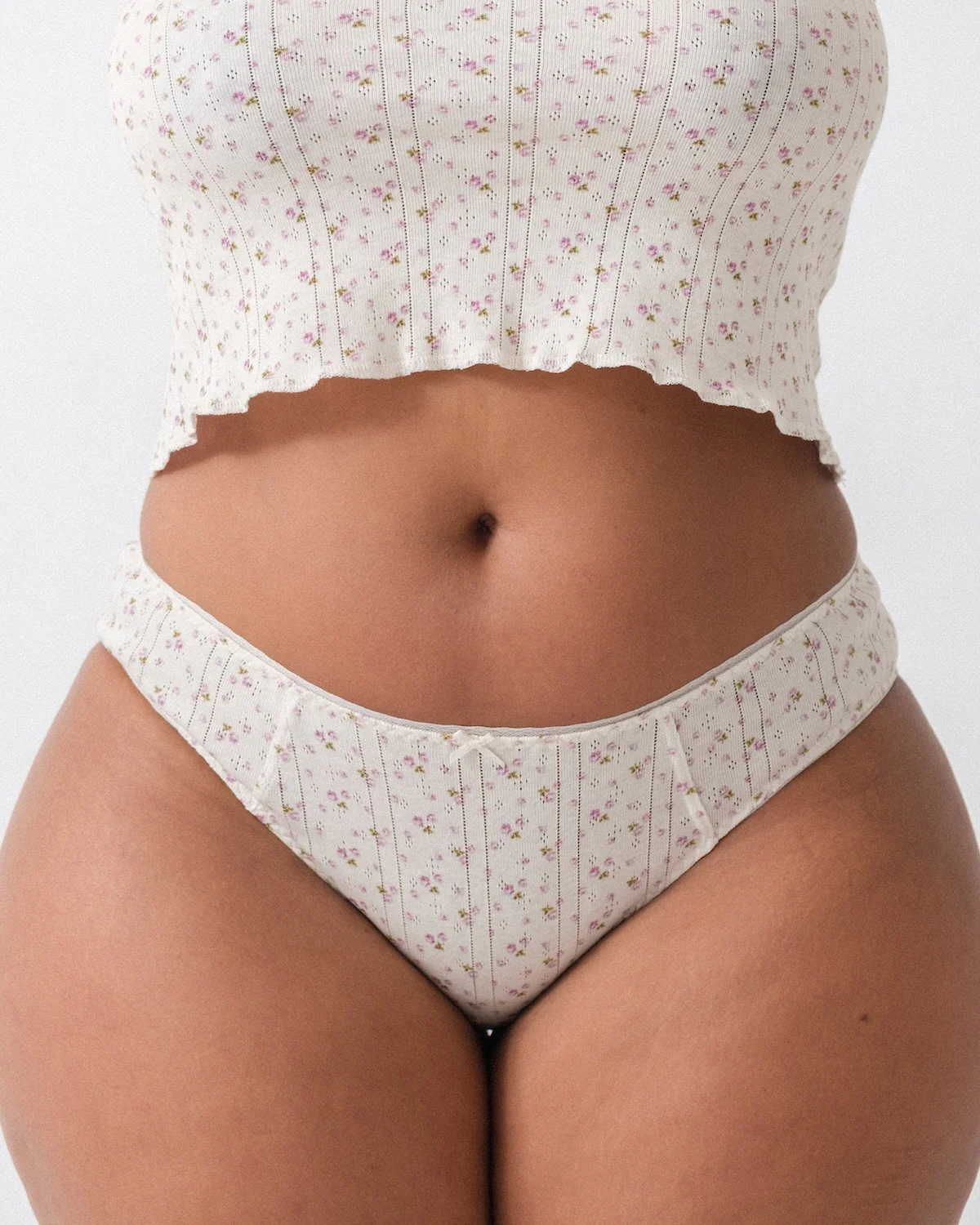 The Cozy Brief English Rose - Image 9