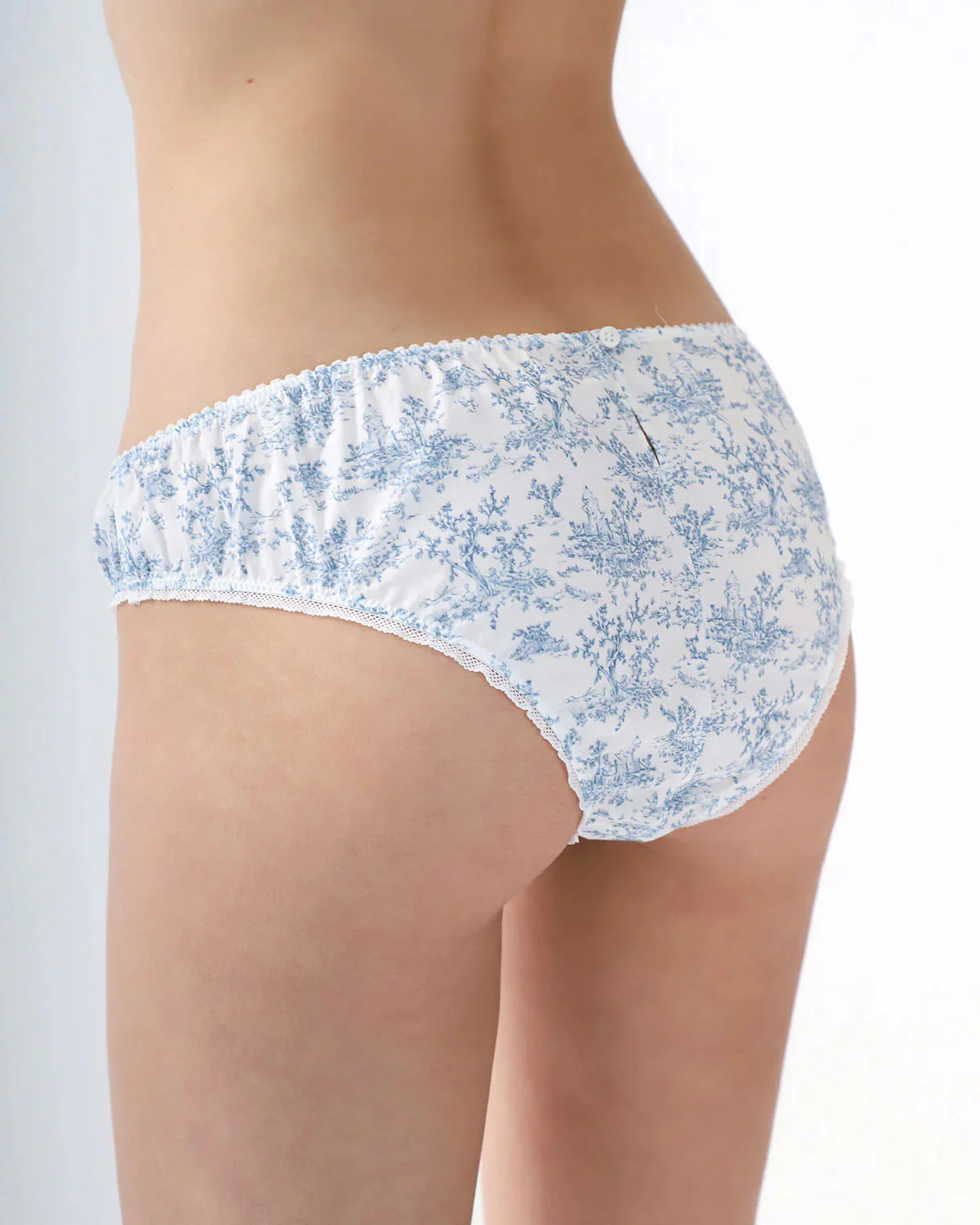 The French Brief: Cotton Voile Toile De Jouy - Image 5